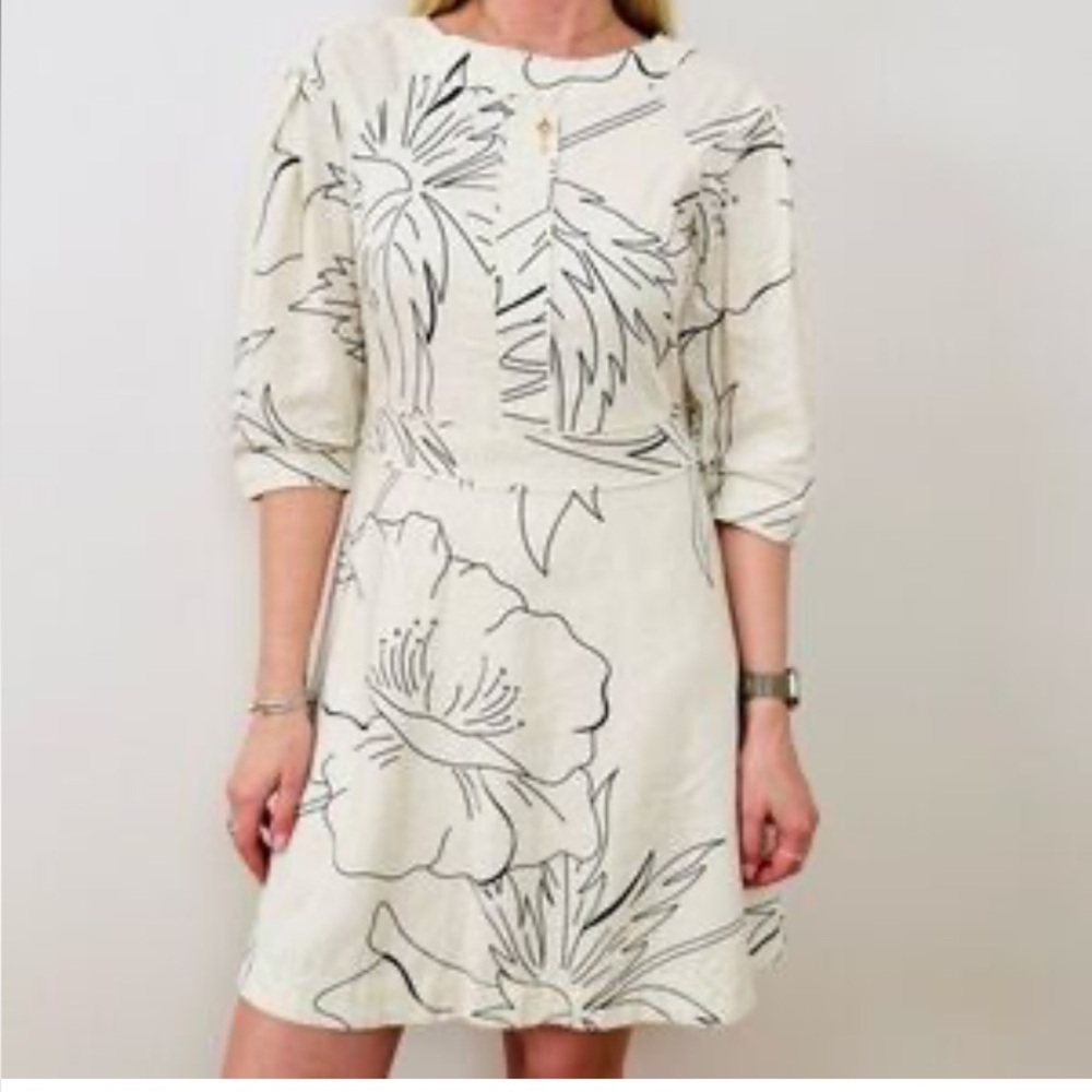 Banana Republic Cream Floral Long Sleeve Dress